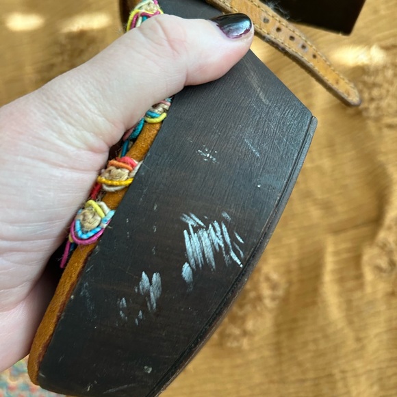 Sbicca Vintage Collection Wood and Leather pumps fits like 8.5 - Picture 5 of 7